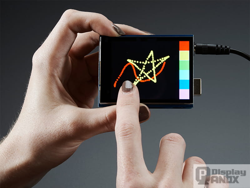 Arduino TFT touchscreen drawing demo with finger input and an on-screen color palette.